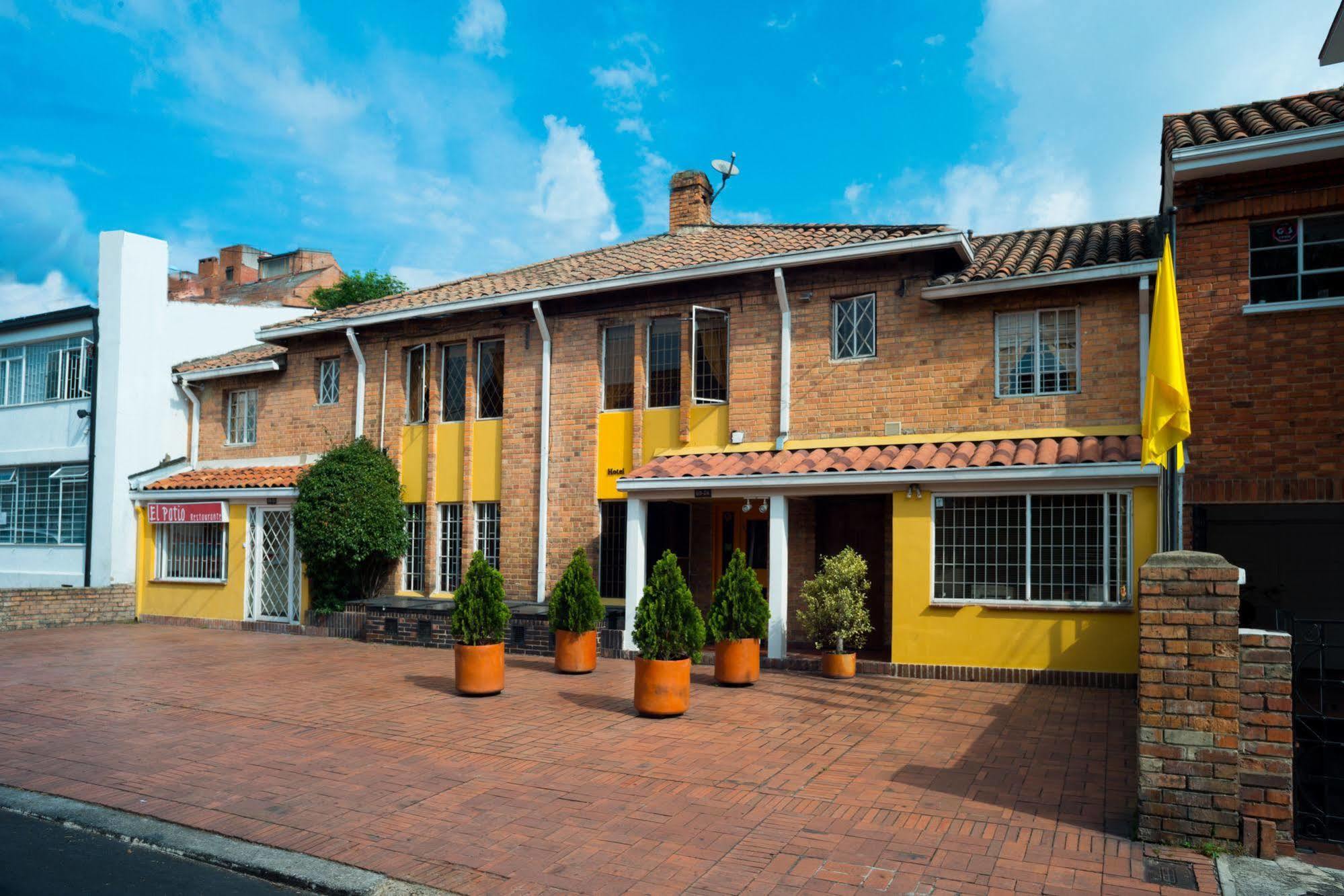 Hotel Casona Del Patio Bogotá Exterior foto