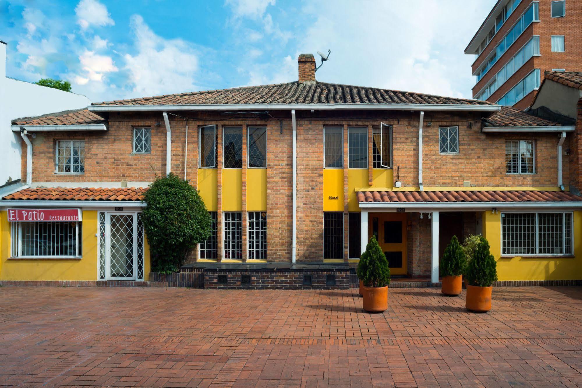 Hotel Casona Del Patio Bogotá Exterior foto