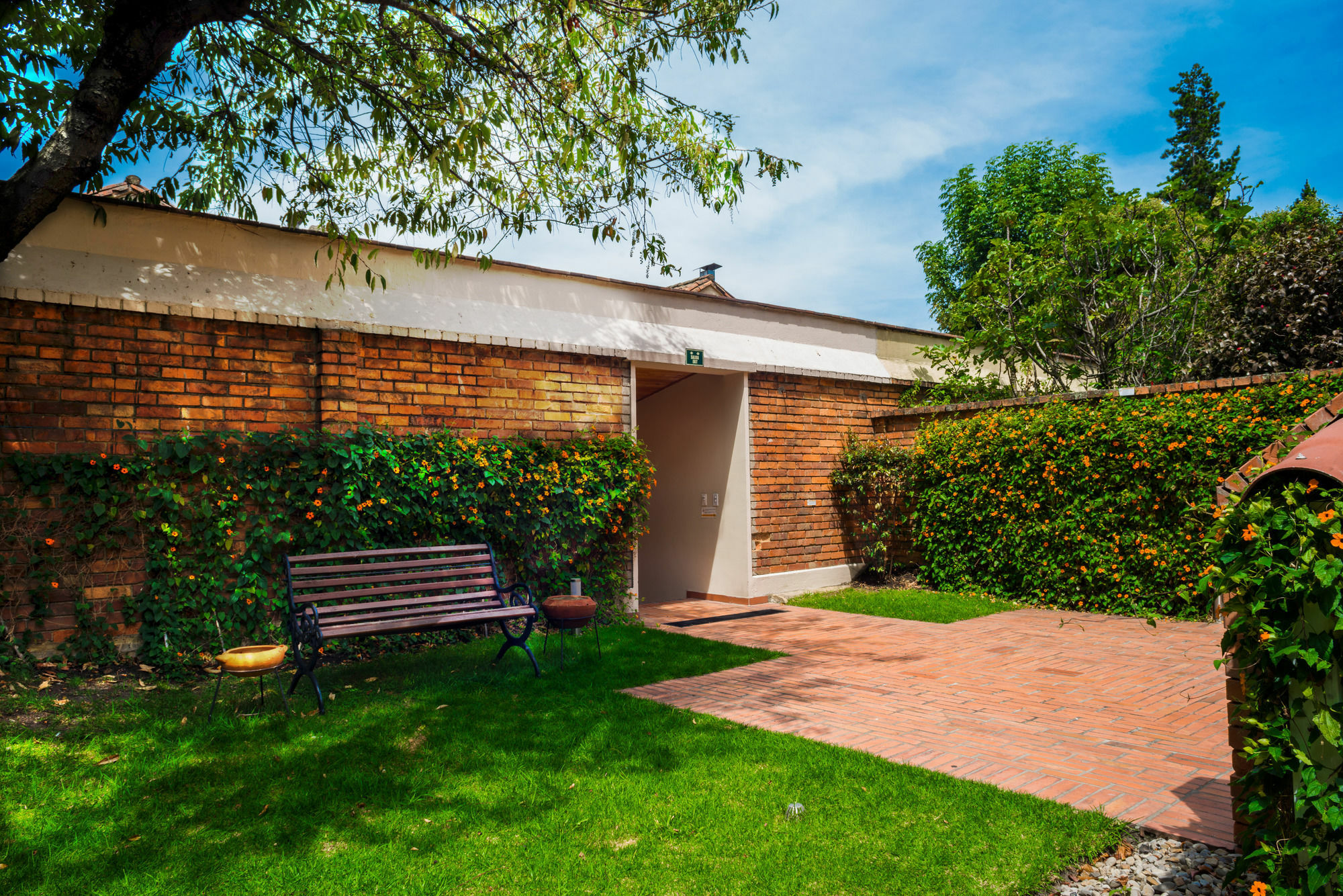 Hotel Casona Del Patio Bogotá Exterior foto